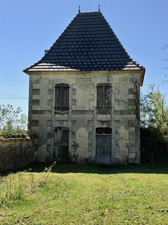 Le Pigeonnier Gite Verrieres (Charente) Exterior foto