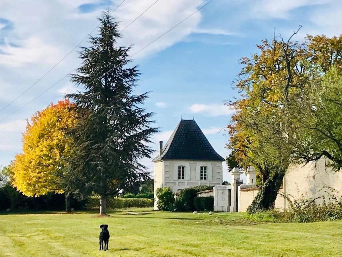 Le Pigeonnier Gite Verrieres (Charente) Exterior foto